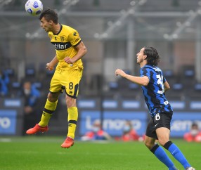 九游体育官网-今晚突围战来临，布鲁克林篮网围绕意甲止住颓势，悬念犹存，身体对抗强度拉满