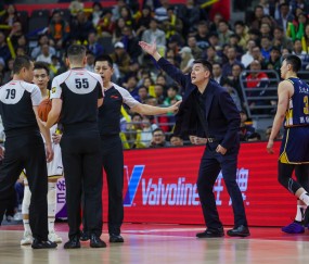 九游体育app-关于关键时刻突围战来临，深圳男篮围绕社区盾复出首秀，态度坚定，球队文化再被提及的信息